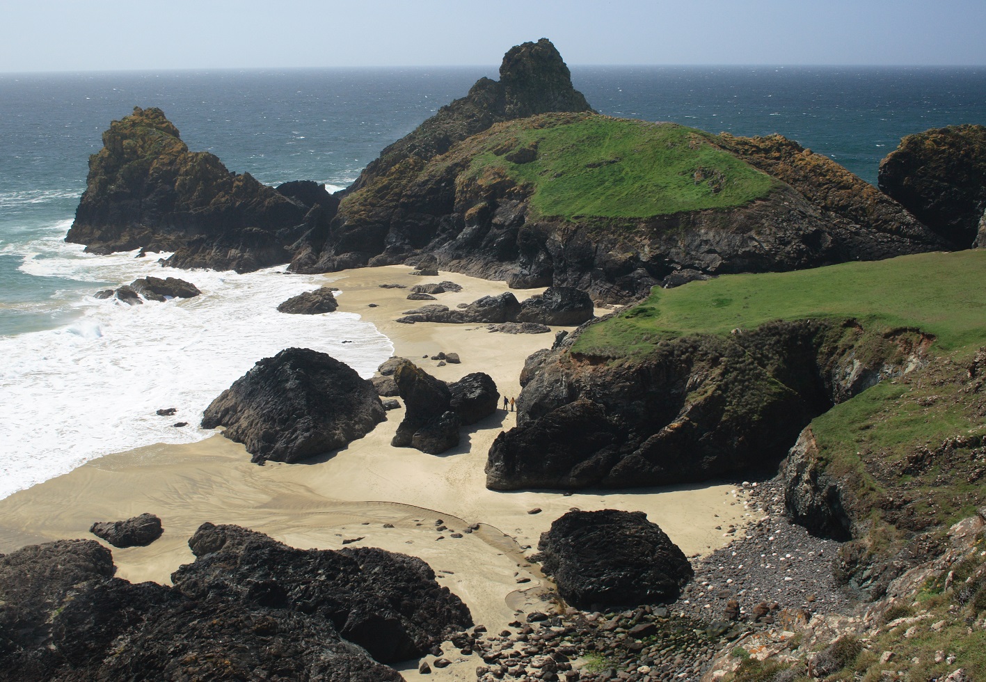 Cockleshell Cottage, with easy access to Lizard village, Cornwall